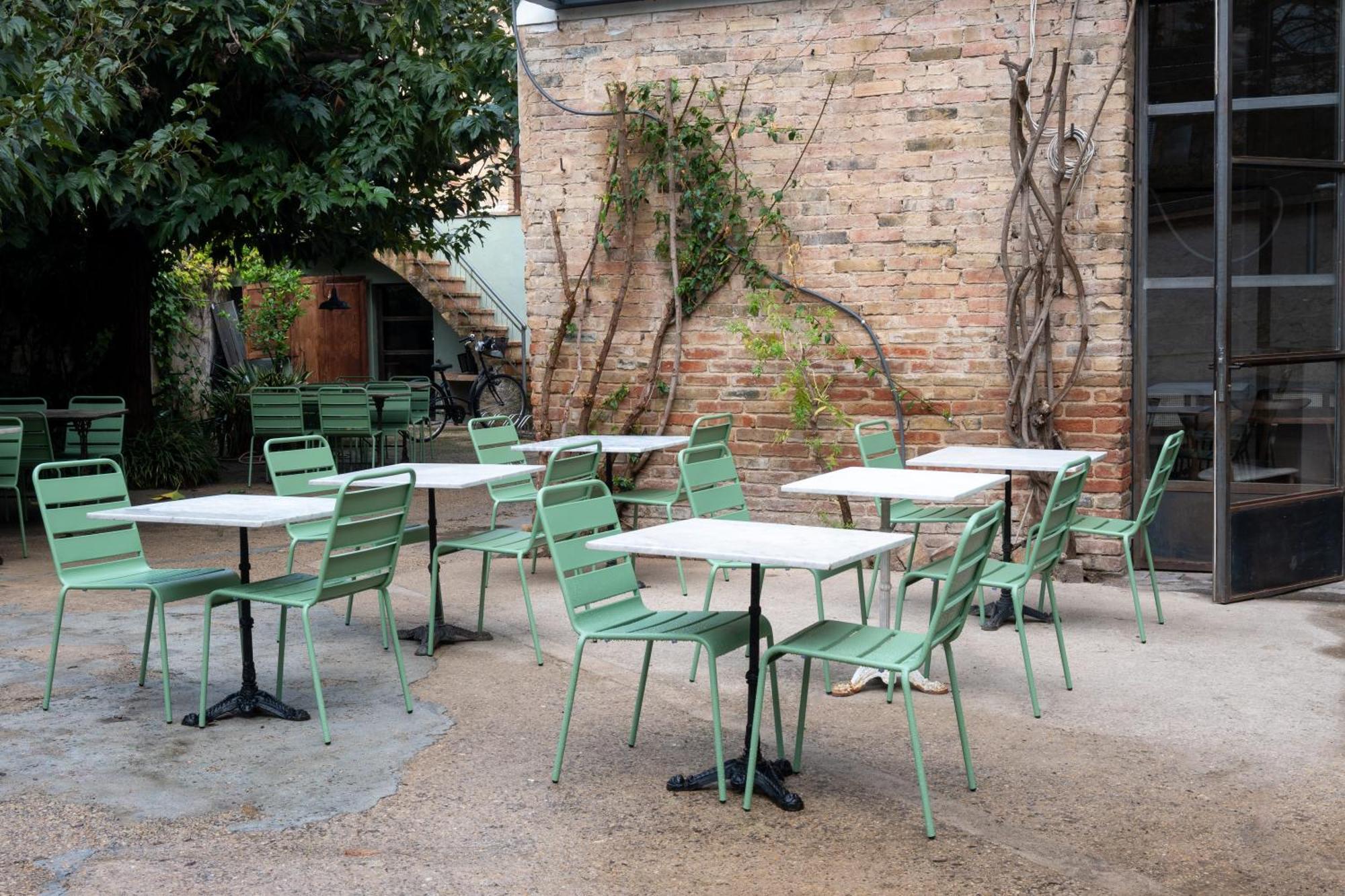 Flora Bed and Breakfast Banyoles Eksteriør billede
